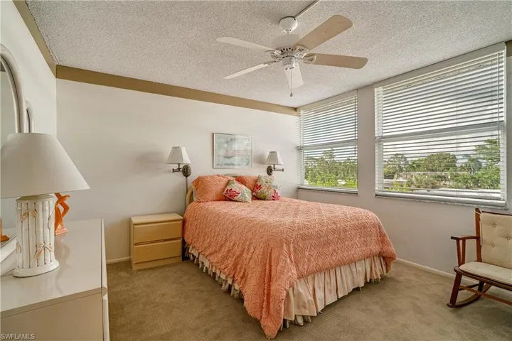 5959 Winkler Rd # 320, Fort Myers Fl 33919