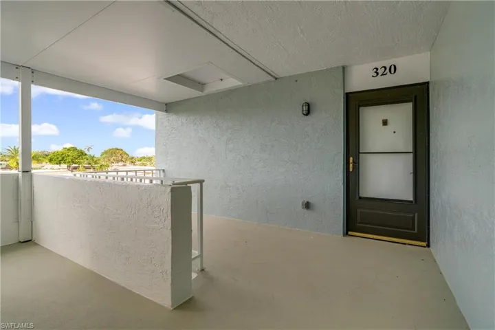 5959 Winkler Rd # 320, Fort Myers Fl 33919