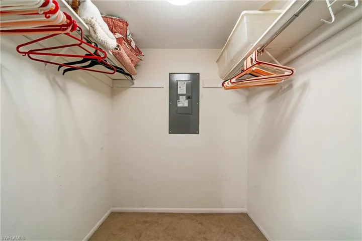 5959 Winkler Rd # 320, Fort Myers Fl 33919