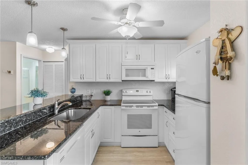 25100 Sandhill BLVD, Punta Gorda, FL 33983,225046761