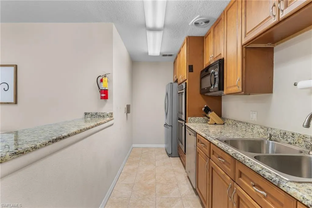25100 Sandhill BLVD, Punta Gorda, FL 33983,225046761