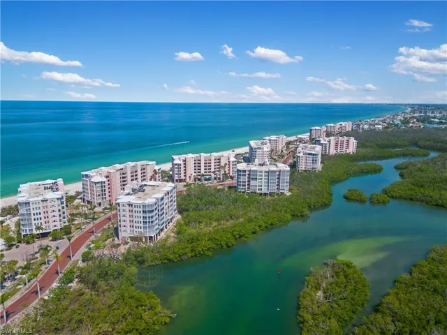 267 Barefoot Beach Blvd 204, Bonita Springs, Florida 34134
