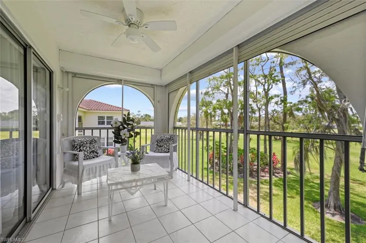 1055  Forest Lakes  DR, Naples, FL 34105
