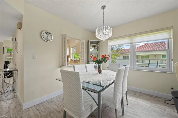 1055  Forest Lakes  DR, Naples, FL 34105