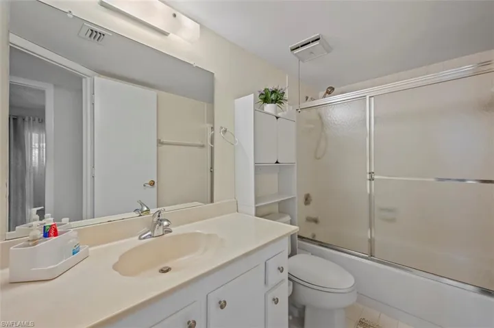 1055  Forest Lakes  DR, Naples, FL 34105