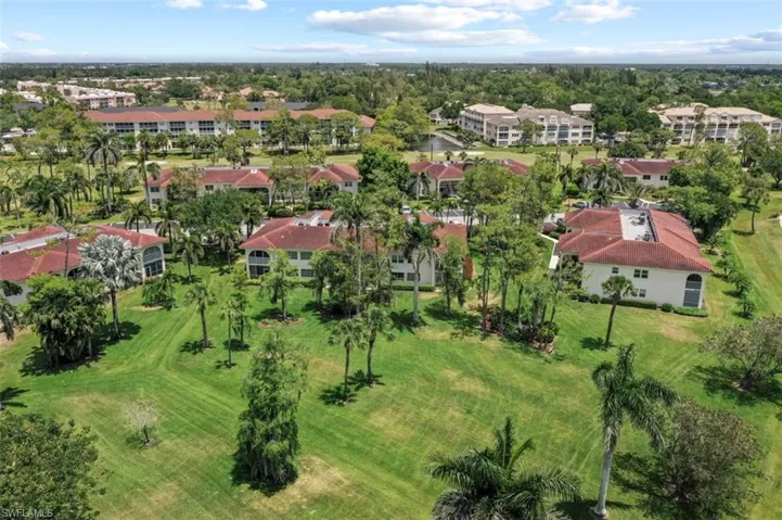 1055  Forest Lakes  DR, Naples, FL 34105