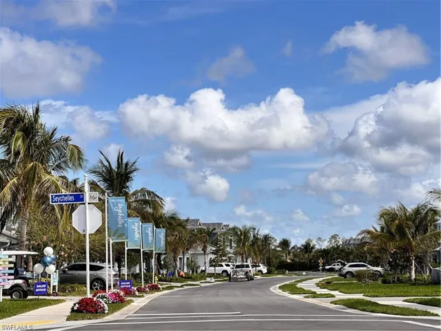 2646 Seychelles Cir 2701, Naples, Florida 34112