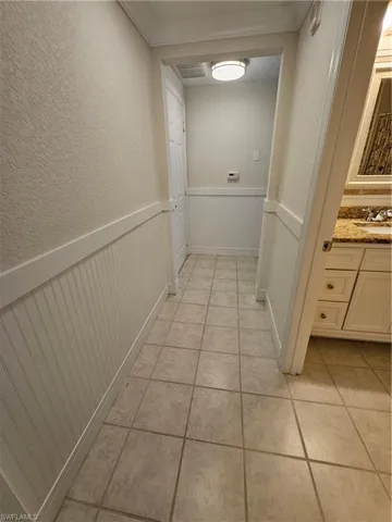 Quality Wainscotting