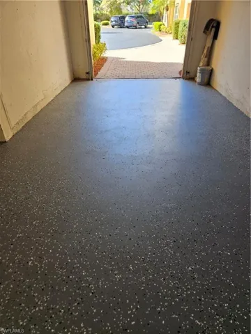 Large and deep 1 car garage