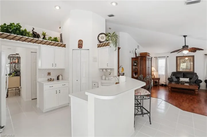 4417 Sw 25th Pl, Cape Coral, Florida 33914