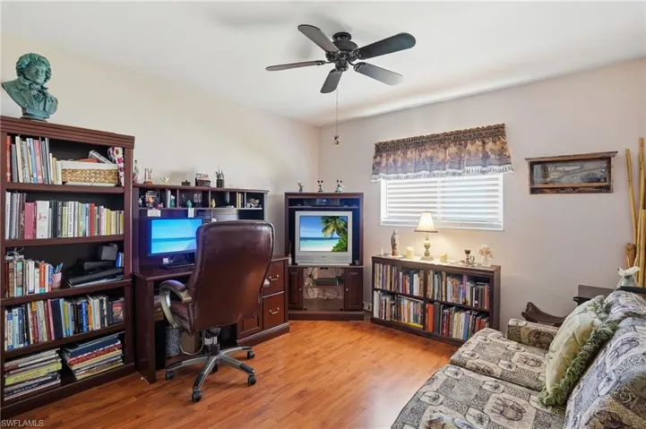 4417 Sw 25th Pl, Cape Coral, Florida 33914