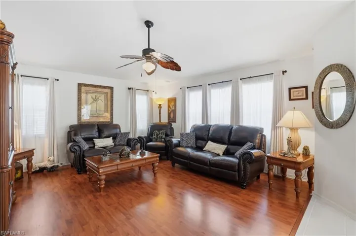 4417 Sw 25th Pl, Cape Coral, Florida 33914