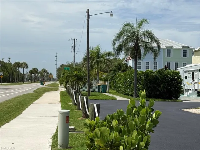 675 Copeland Ave S, Everglades City, Florida 34139
