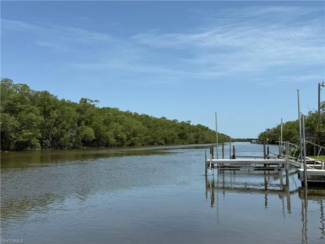 675 Copeland Ave S, Everglades City, Florida 34139