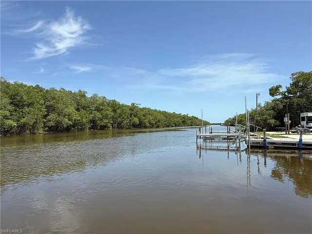675 Copeland Ave S, Everglades City, Florida 34139