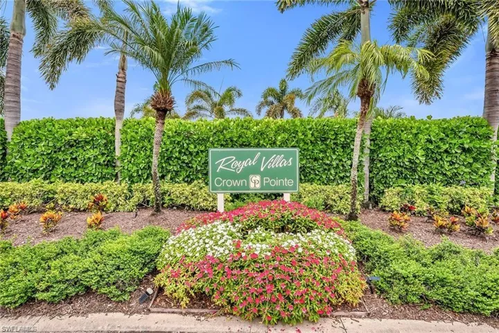 Crown Pointe's Royal Villas Community