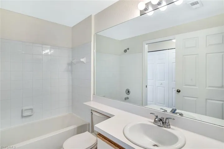 6380 Aragon WAY # 204, FORT MYERS FL 33966