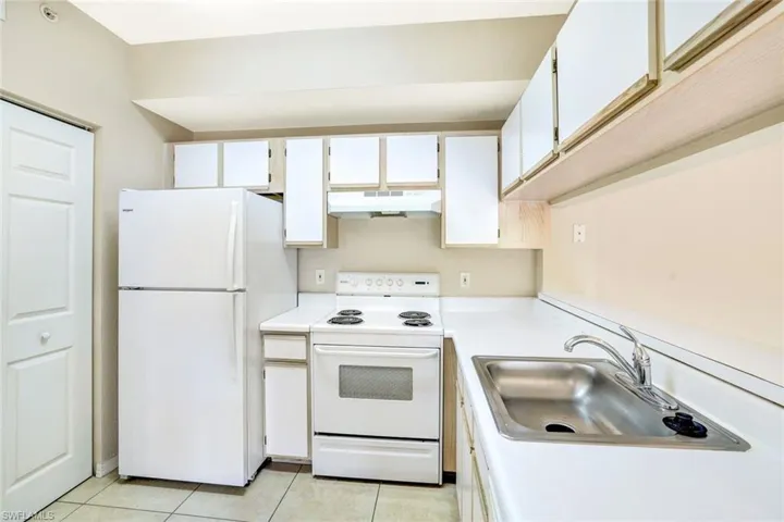 6380 Aragon WAY # 204, FORT MYERS FL 33966