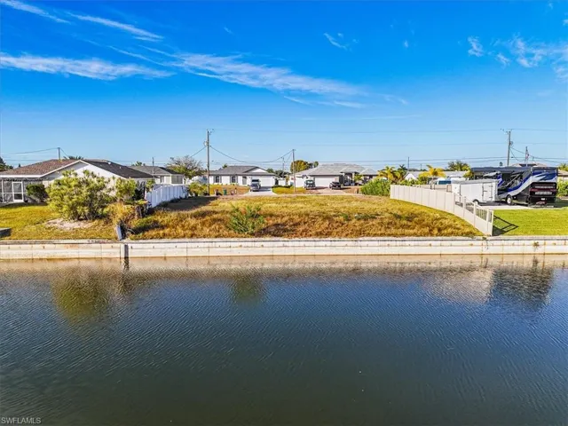 322 Ne 20th St, Cape Coral, Florida 33909