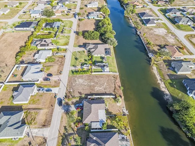 322 Ne 20th St, Cape Coral, Florida 33909