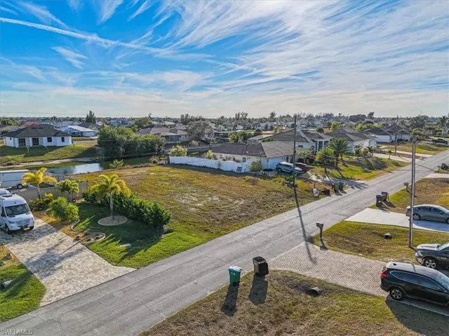 322 Ne 20th St, Cape Coral, Florida 33909
