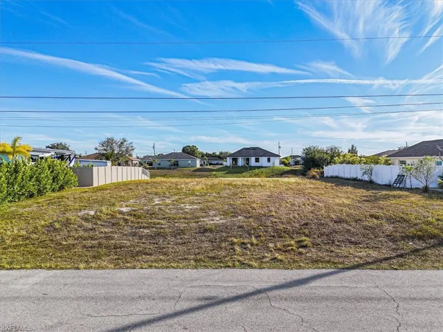 322 Ne 20th St, Cape Coral, Florida 33909