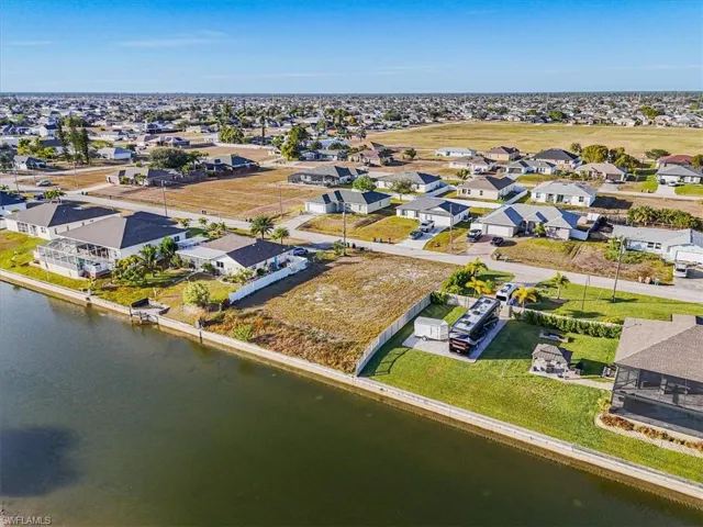 322 Ne 20th St, Cape Coral, Florida 33909