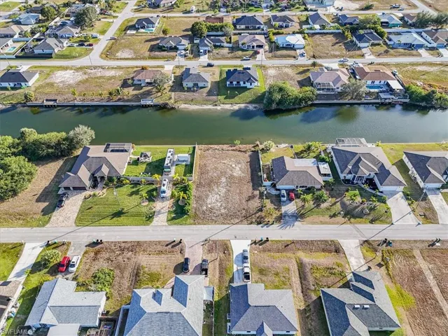 322 Ne 20th St, Cape Coral, Florida 33909