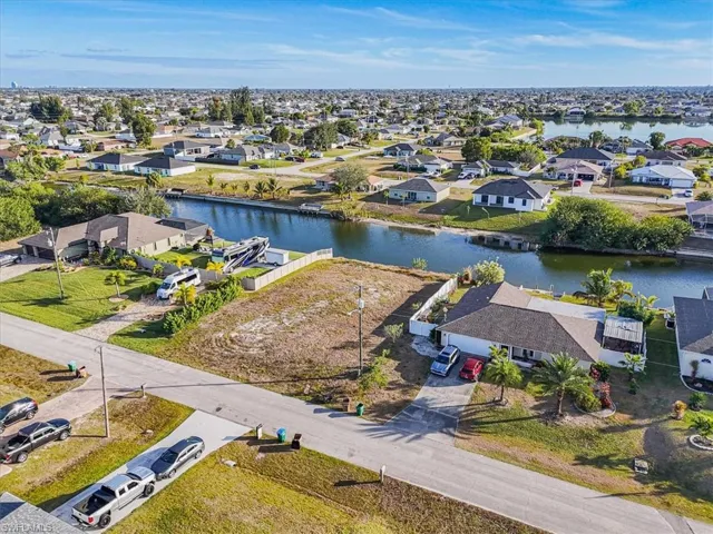 322 Ne 20th St, Cape Coral, Florida 33909