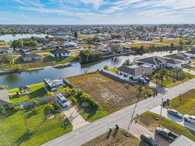 322 Ne 20th St, Cape Coral, Florida 33909