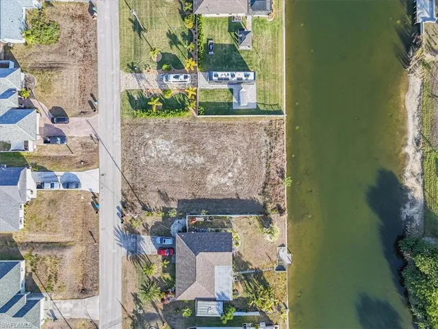 322 Ne 20th St, Cape Coral, Florida 33909