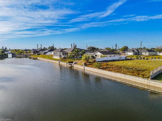 322 Ne 20th St, Cape Coral, Florida 33909