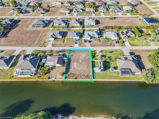 322 Ne 20th St, Cape Coral, Florida 33909