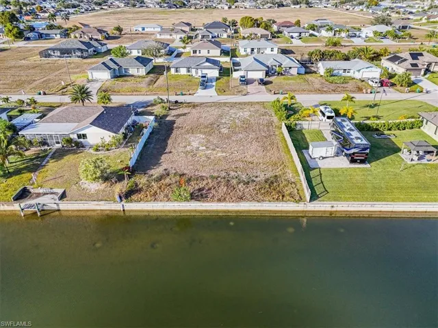 322 Ne 20th St, Cape Coral, Florida 33909