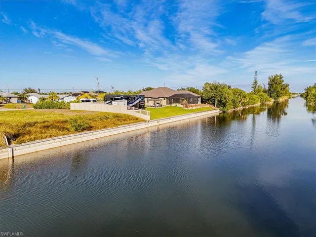 322 Ne 20th St, Cape Coral, Florida 33909