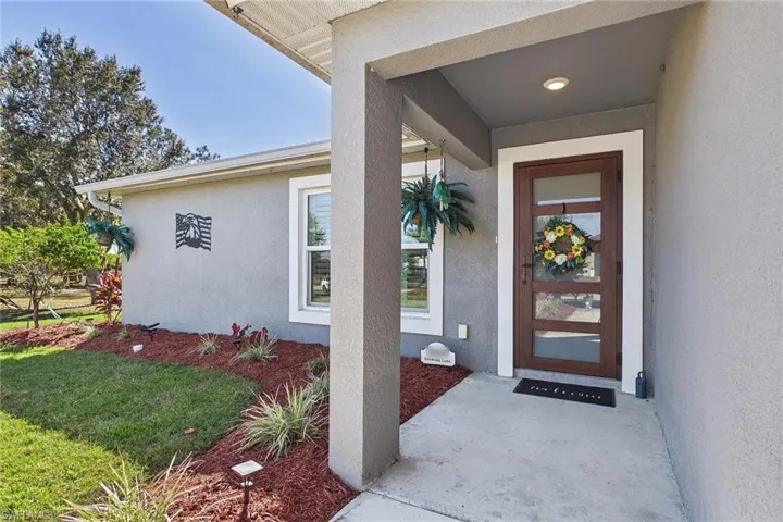 3008 Redwood Ln, Labelle, Florida 33935