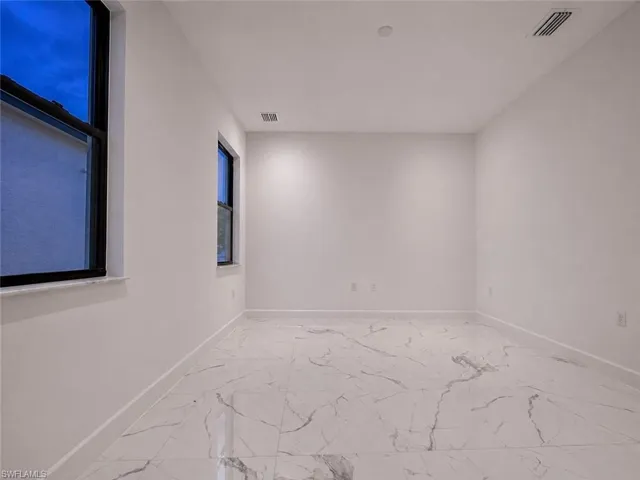 12236 Red Pine Pl, Estero, Florida 33928