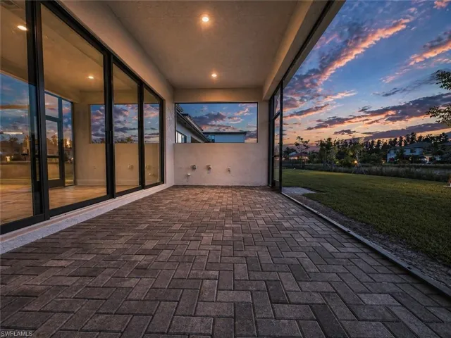 12236 Red Pine Pl, Estero, Florida 33928