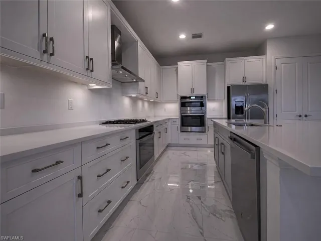 12236 Red Pine Pl, Estero, Florida 33928