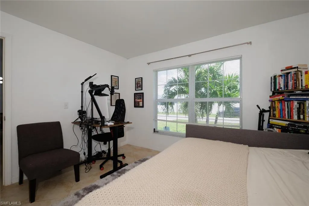 2309 10th AVE, Cape Coral, FL 33993,224071011