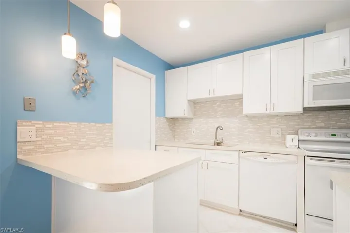 Kitchen--very nice!