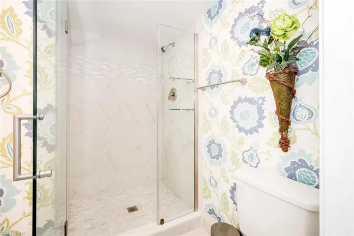 Guest bathroom.