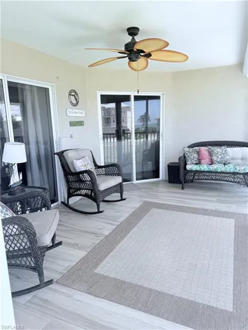 Deck with ceiling fan