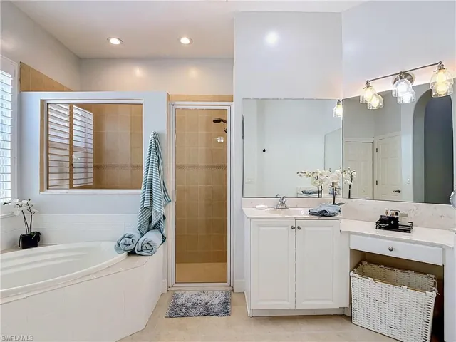 28290 L Burton Fletcher Ct, Bonita Springs, Florida 34135