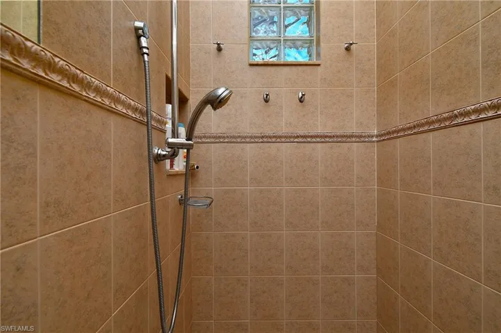 Details with tiled shower