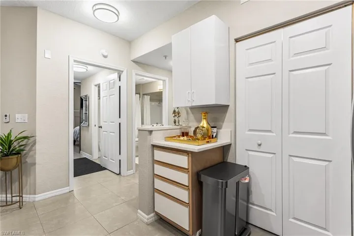 6401  Aragon  WAY, Fort Myers, FL 33966
