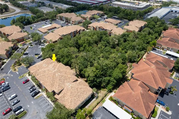 6401  Aragon  WAY, Fort Myers, FL 33966