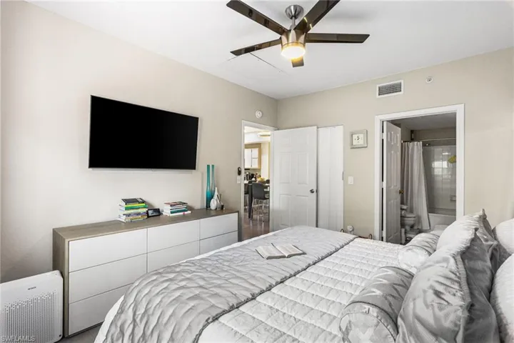 6401  Aragon  WAY, Fort Myers, FL 33966