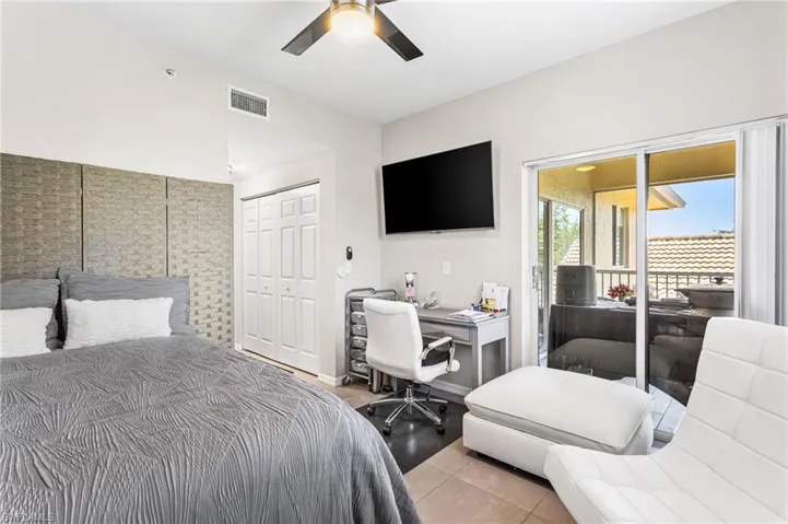6401  Aragon  WAY, Fort Myers, FL 33966
