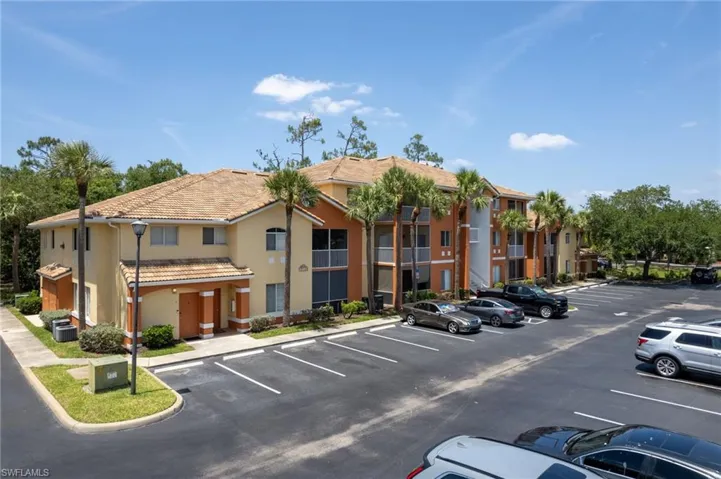 6401  Aragon  WAY, Fort Myers, FL 33966